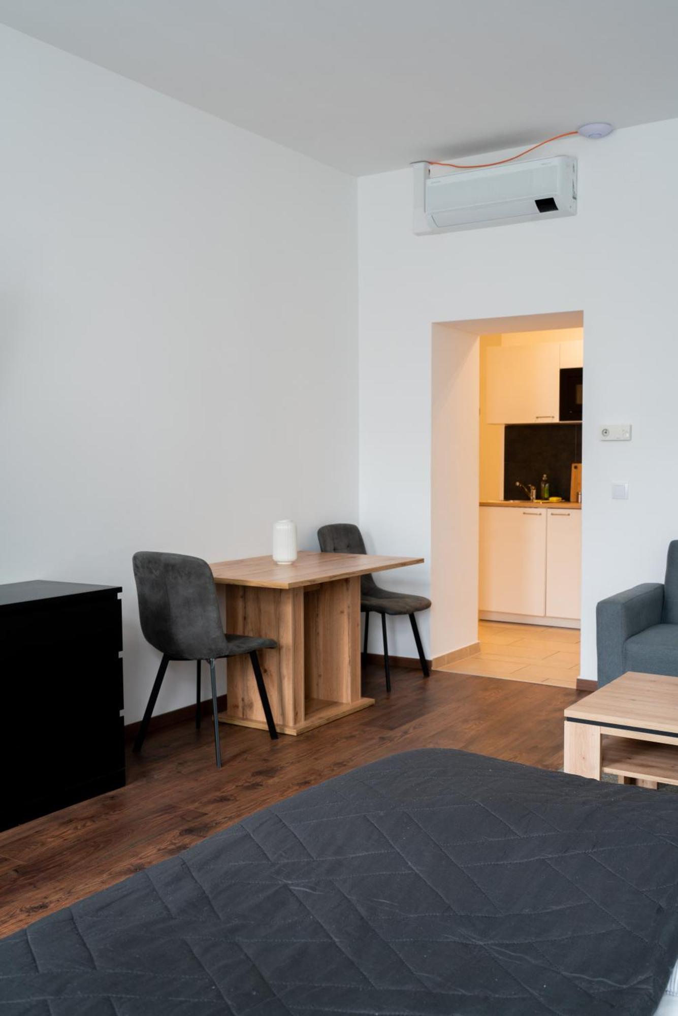 New Favoriten - Serviced Apartments Wina Bagian luar foto