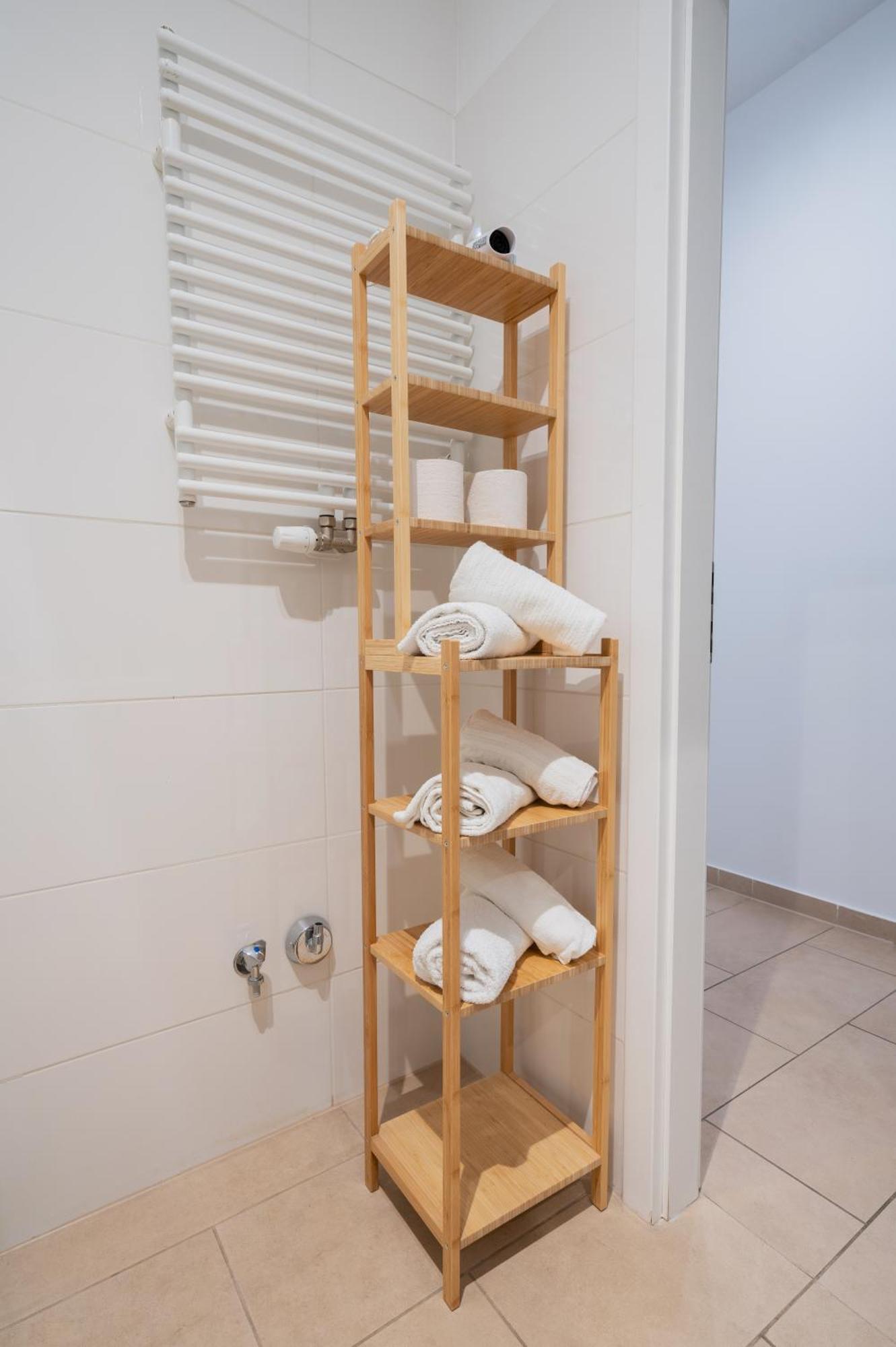 New Favoriten - Serviced Apartments Wina Bagian luar foto
